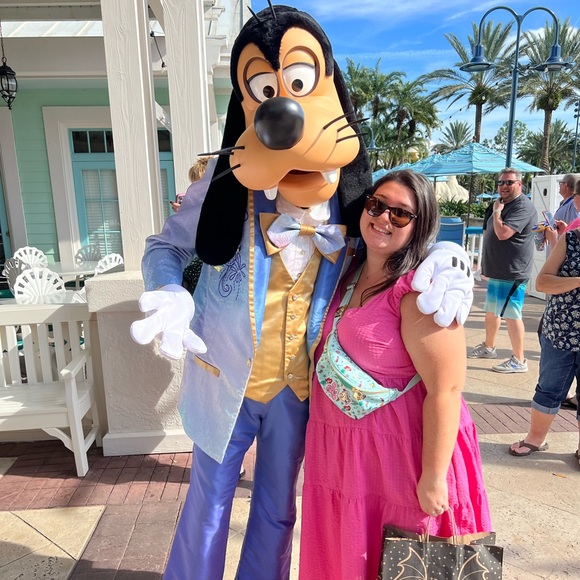 Meet your Posher, Lauren - Picture 1 of 1